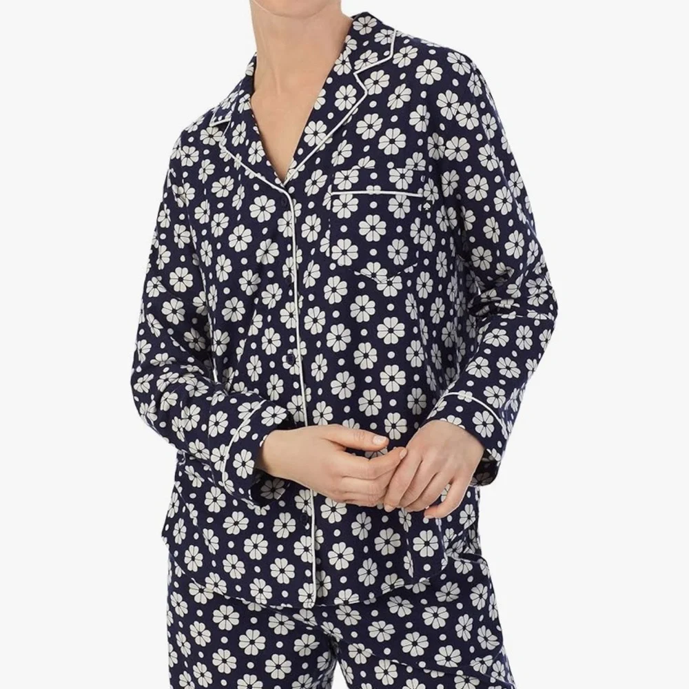 Kate Spade New York Long Sleeve Flannel Notch PJ Set size medium